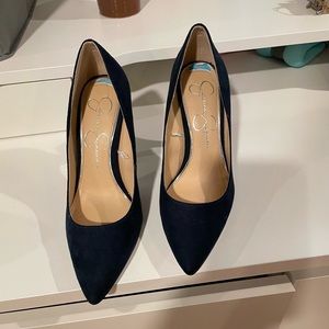 Jessica Simpson navy heels